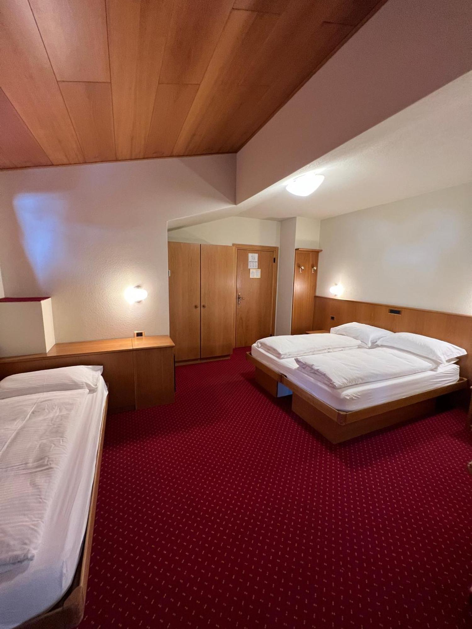 Hotel Miravalle Isolaccia Zimmer foto