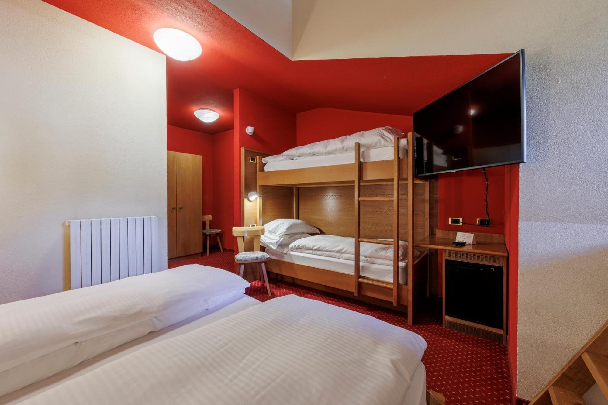 Hotel Miravalle Isolaccia Zimmer foto