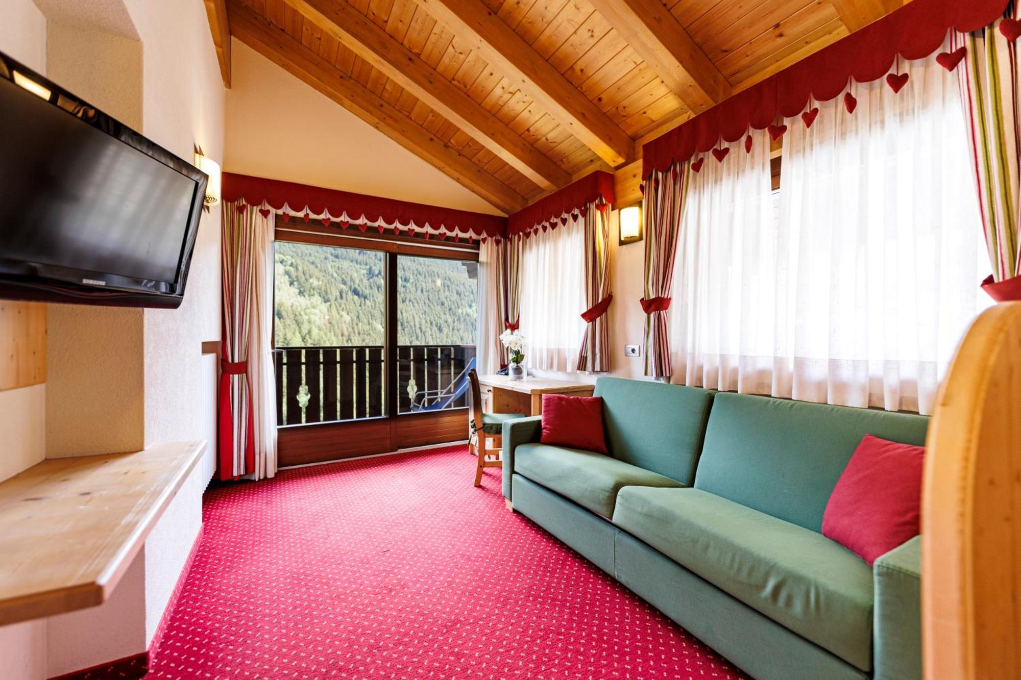 Hotel Miravalle Isolaccia Zimmer foto